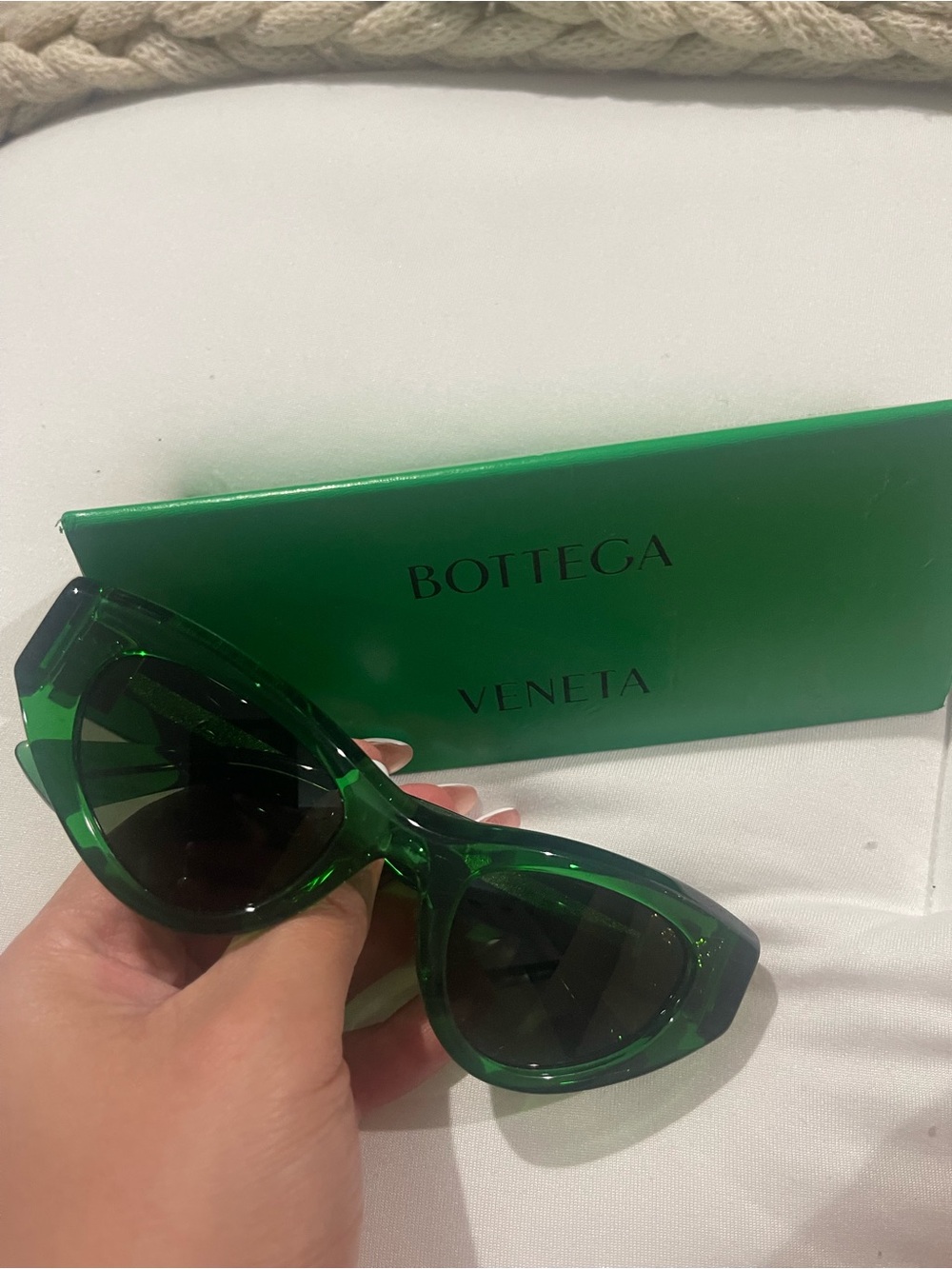 Bottega Veneta Emerald Green Cat-Eye Sunglasses